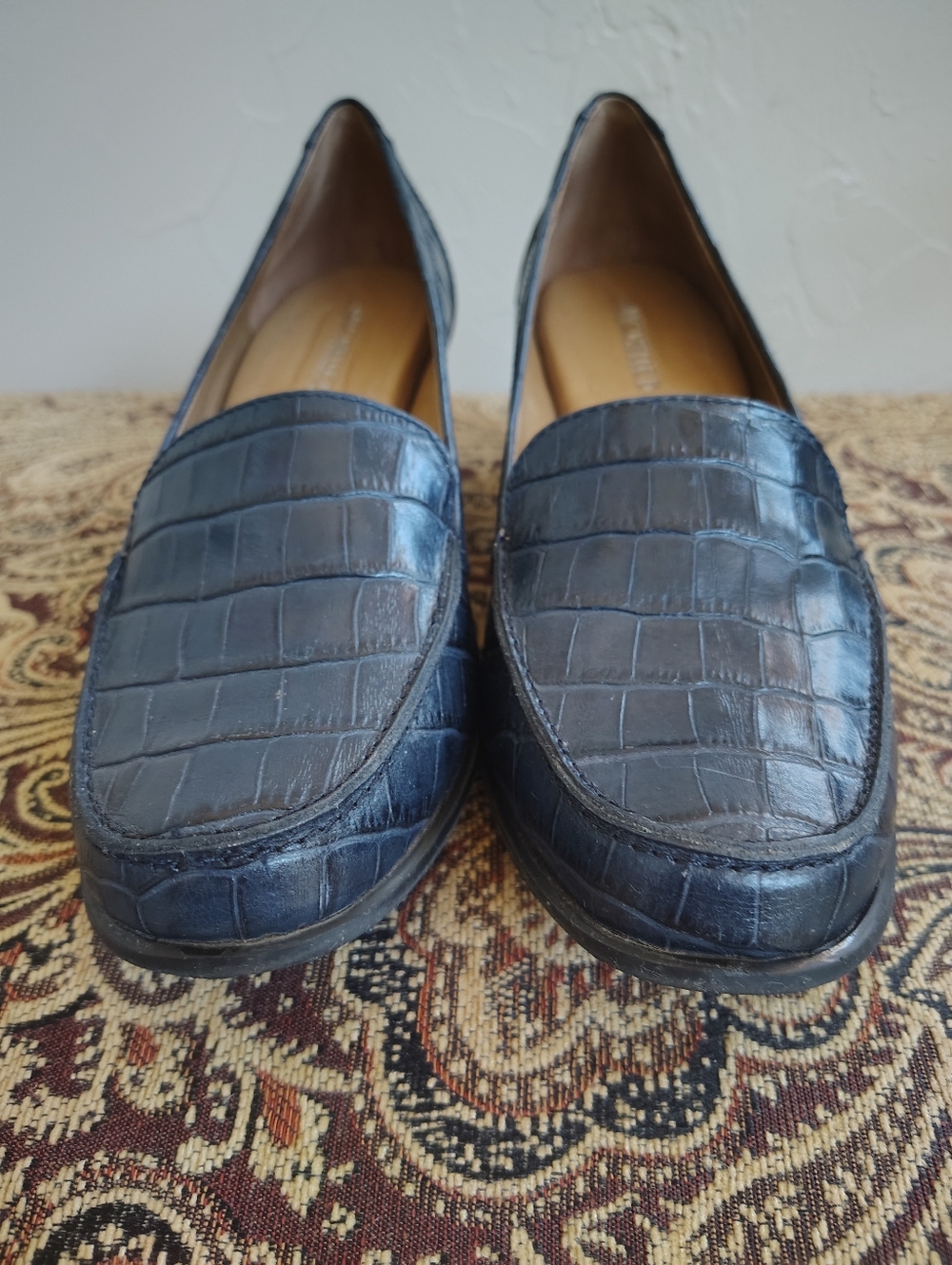 Women's Michelle D Navy croc-embossedBlock Heel Closed Toe Loafer Shoes Size 7
